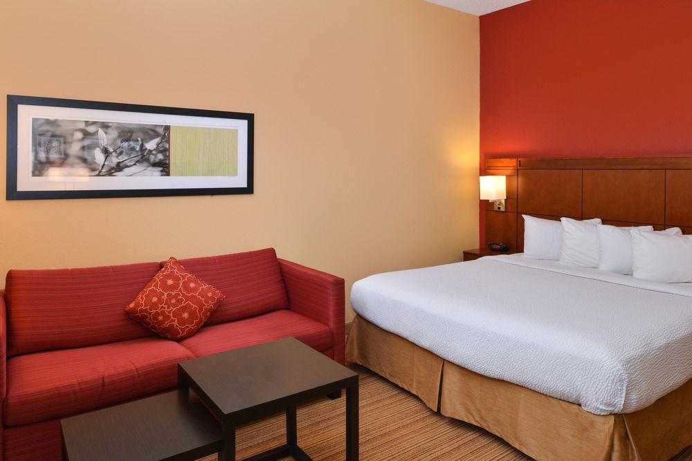 Courtyard By Marriott Columbia Northeast/Fort Jackson Area Esterno foto